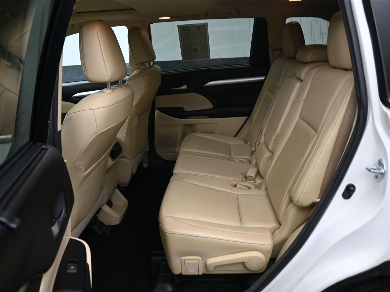 Toyota Highlander XLE AWD V6 2016