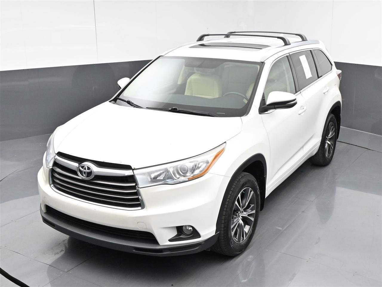 Toyota Highlander XLE AWD V6 2016