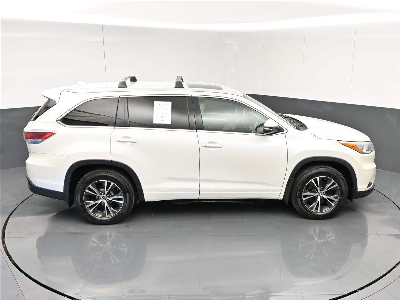 Toyota Highlander XLE AWD V6 2016