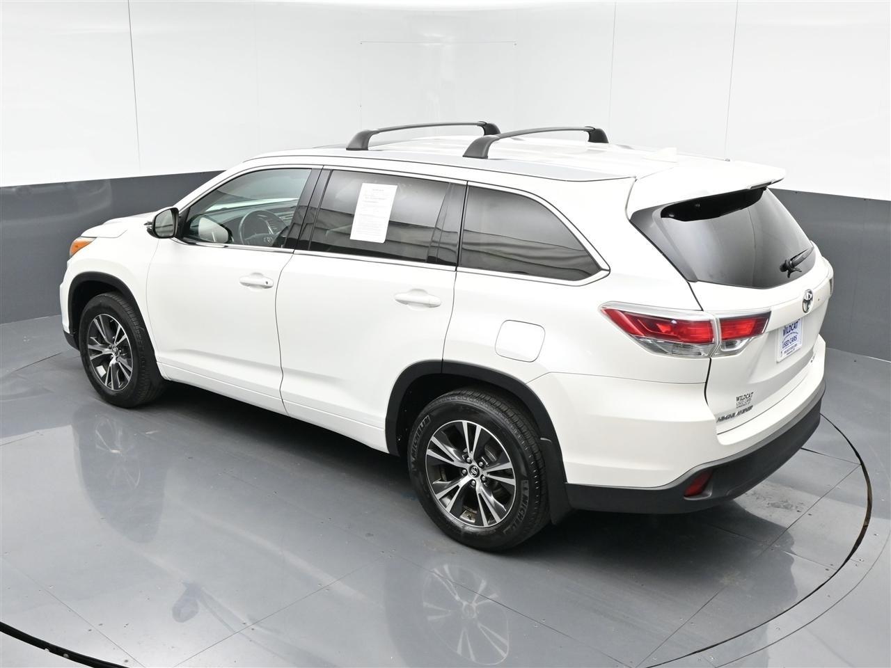 Toyota Highlander XLE AWD V6 2016