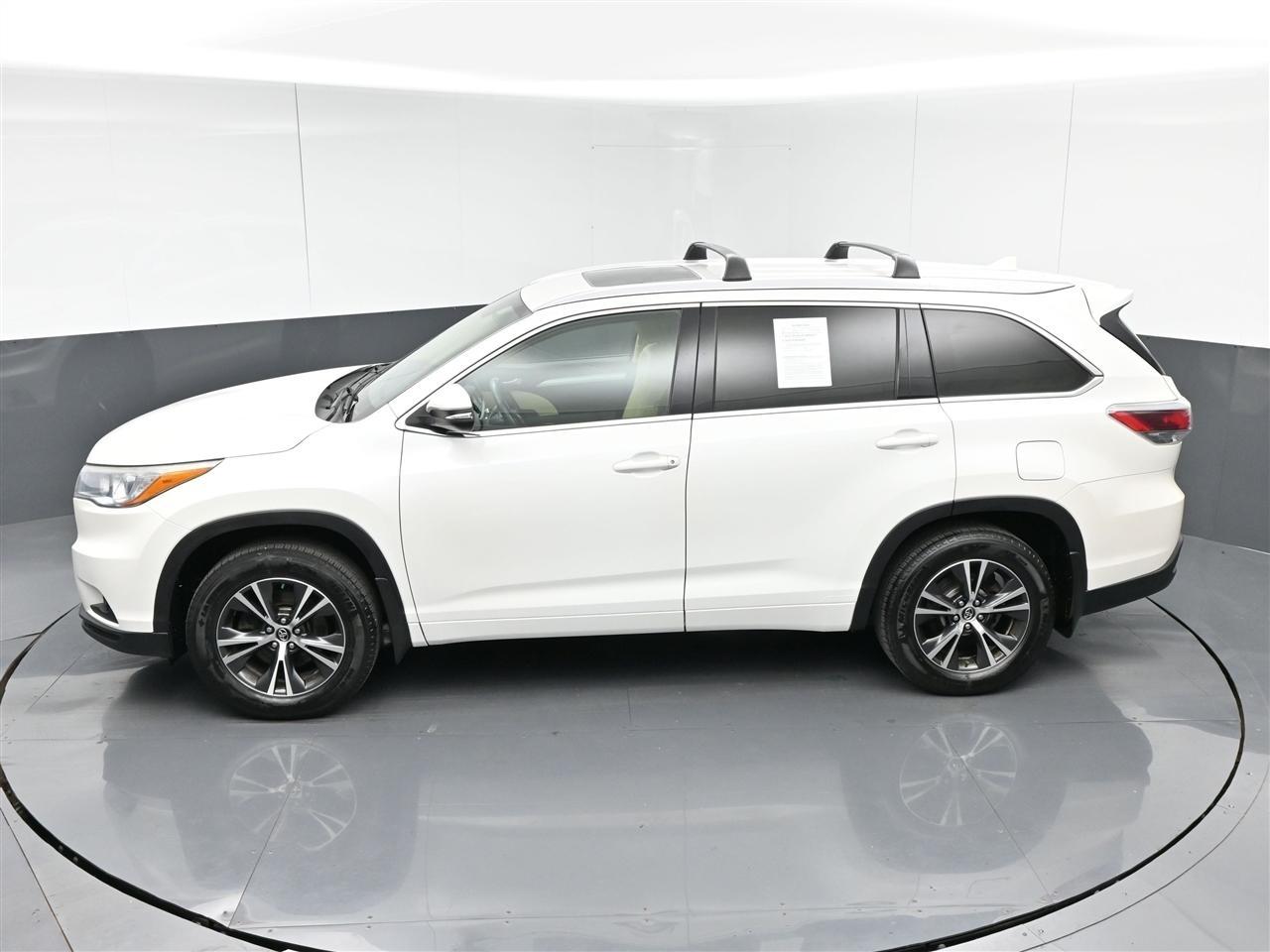 Toyota Highlander XLE AWD V6 2016