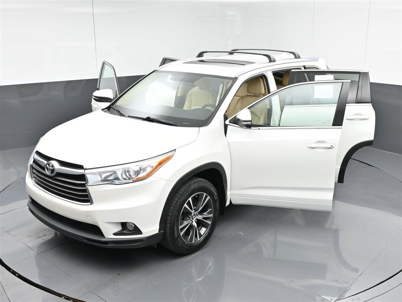 Toyota Highlander XLE AWD V6 2016