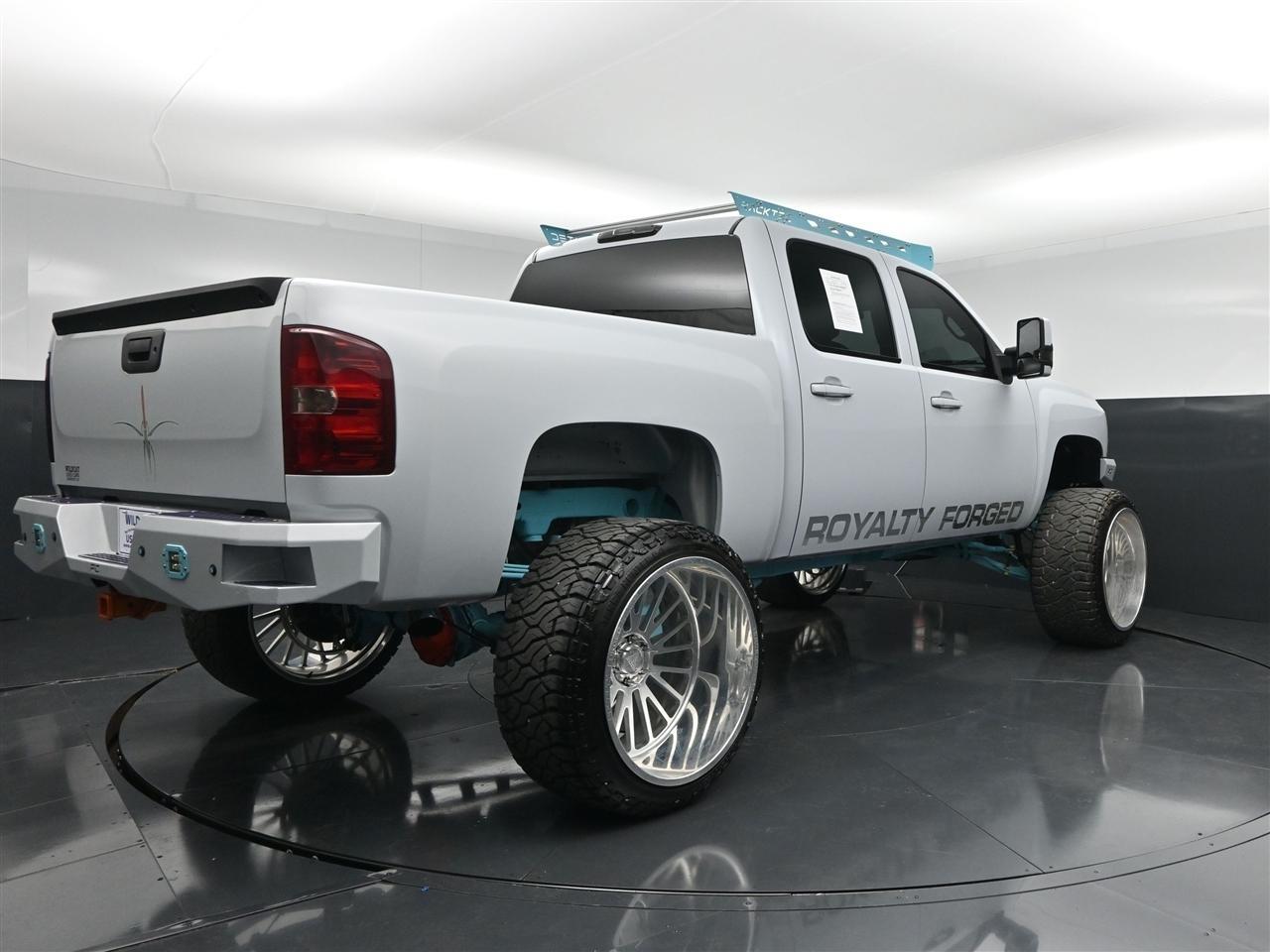 Chevrolet Silverado 1500 LT Crew Cab 4WD 2013