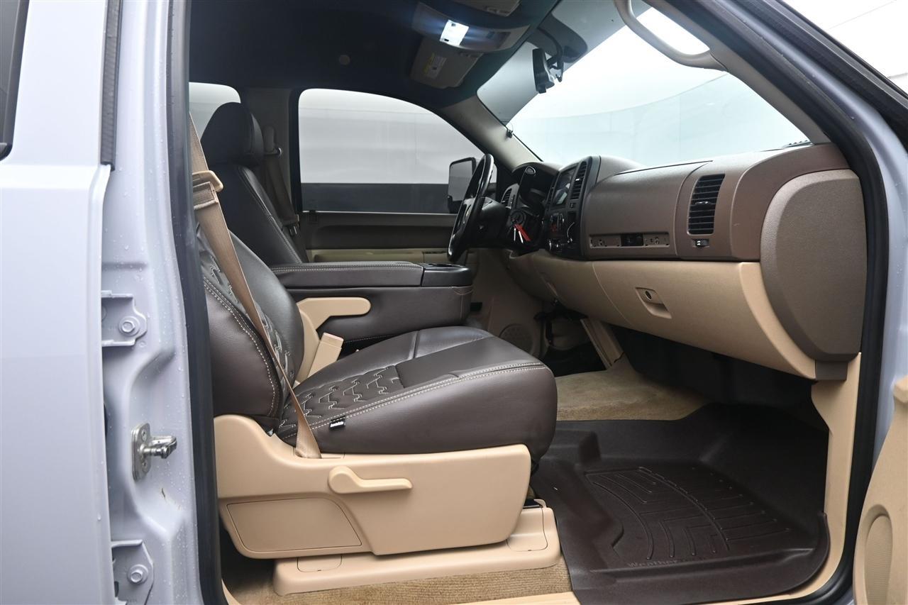 Chevrolet Silverado 1500 LT Crew Cab 4WD 2013