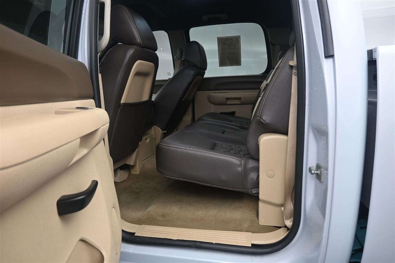 Chevrolet Silverado 1500 LT Crew Cab 4WD 2013