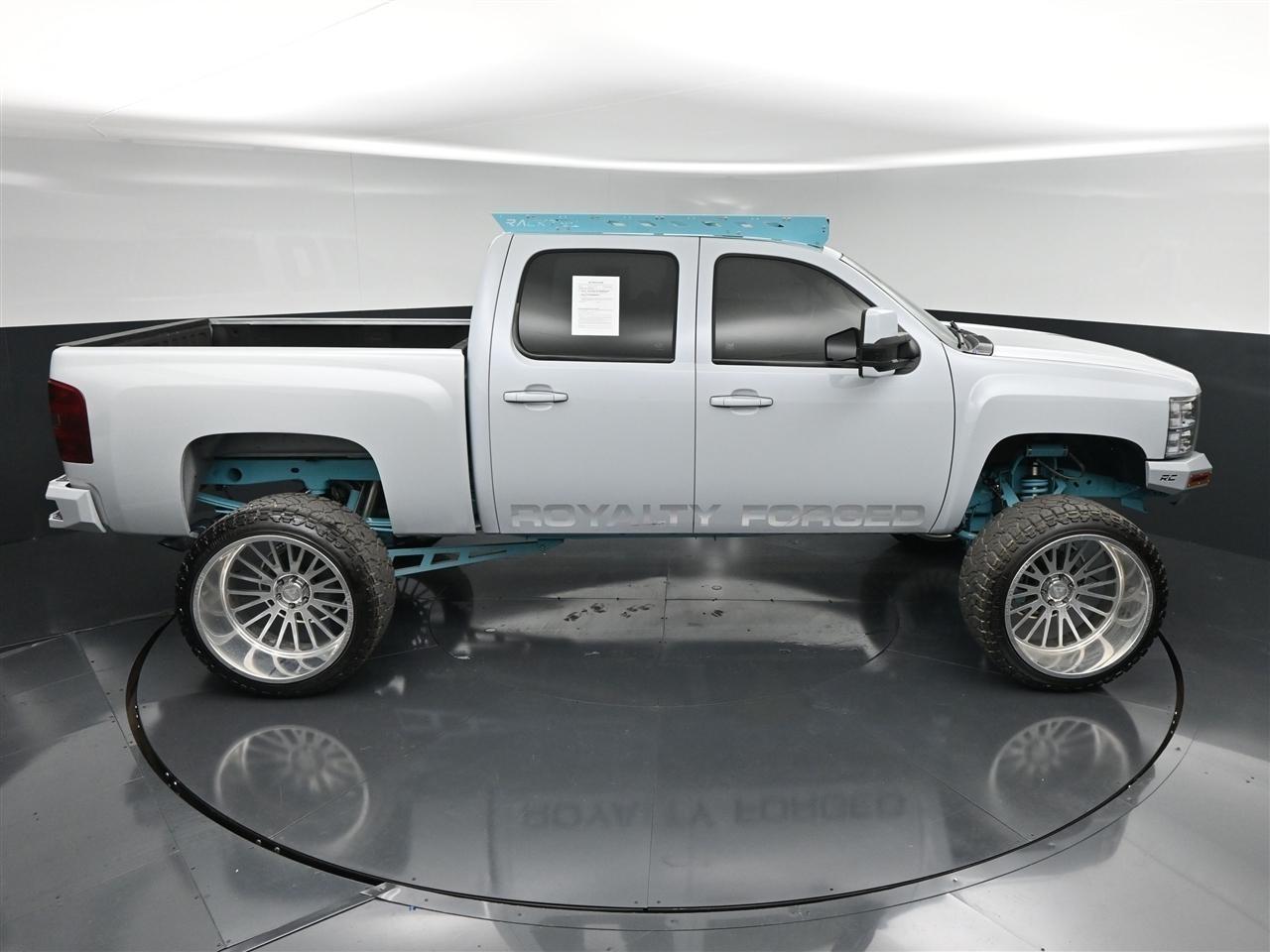 Chevrolet Silverado 1500 LT Crew Cab 4WD 2013