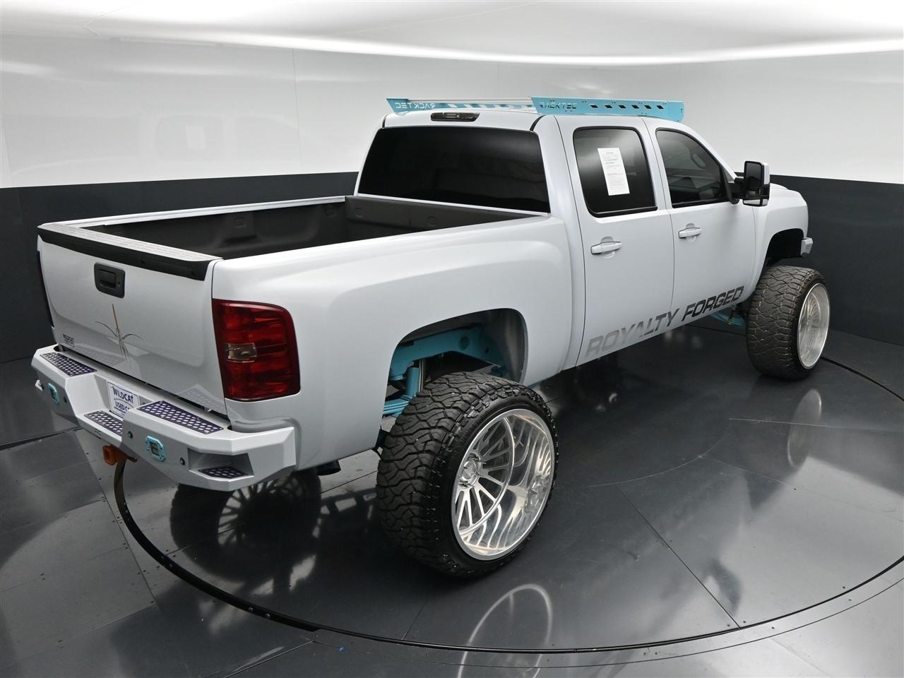 Chevrolet Silverado 1500 LT Crew Cab 4WD 2013