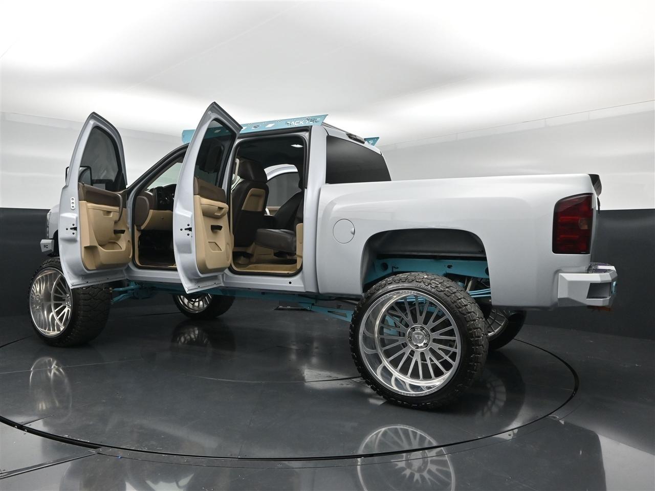Chevrolet Silverado 1500 LT Crew Cab 4WD 2013
