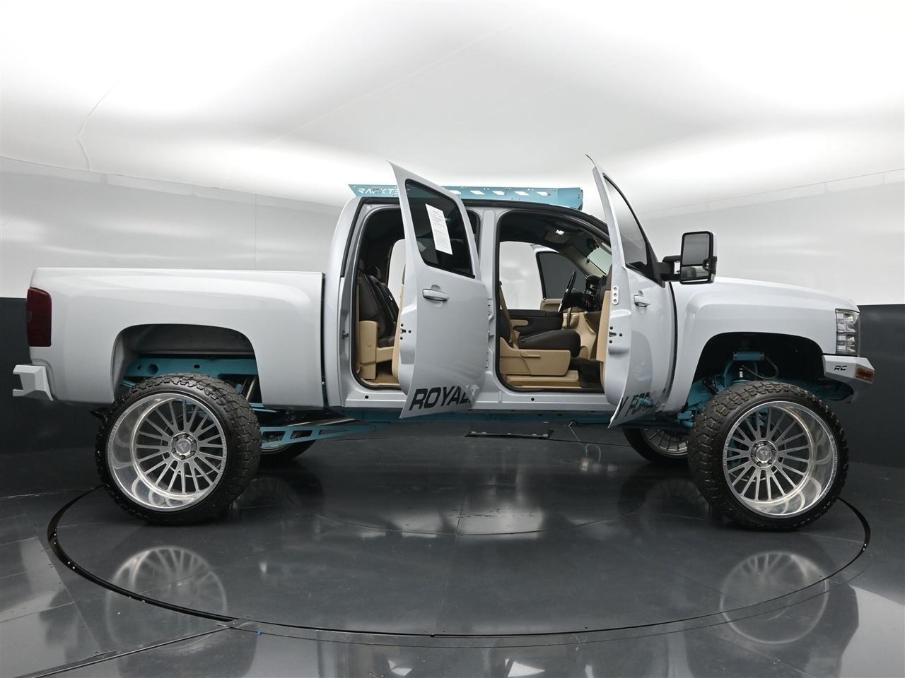 Chevrolet Silverado 1500 LT Crew Cab 4WD 2013