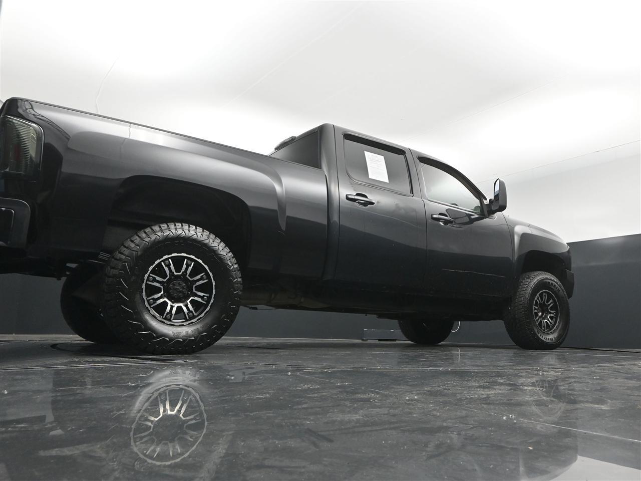 Chevrolet Silverado 2500HD LTZ Crew Cab Long Box 4WD 2009