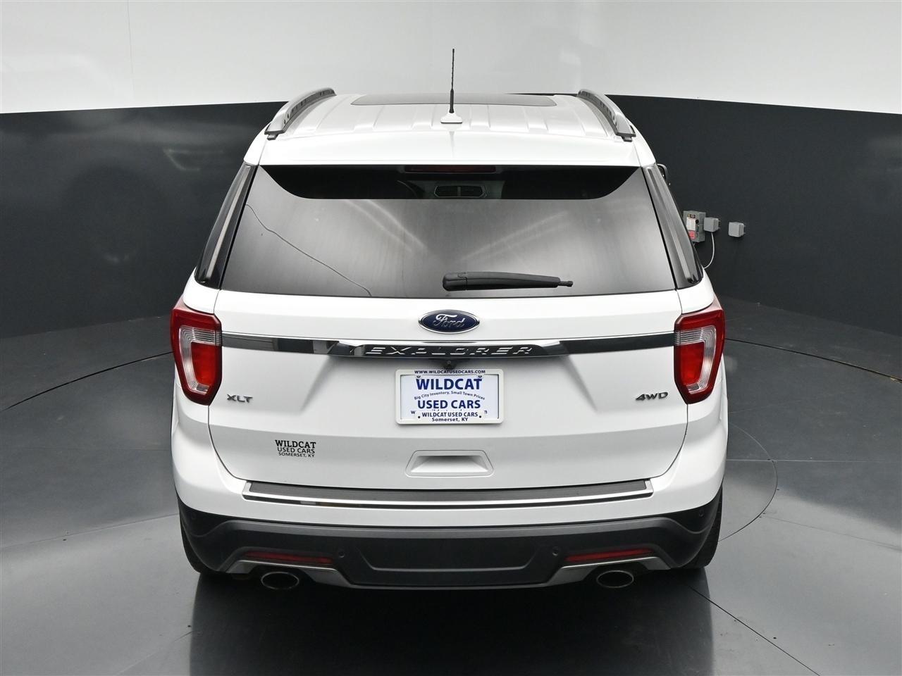 Ford Explorer XLT 4WD 2018