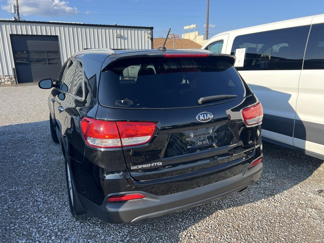 Kia Sorento LX V6 AWD 2016