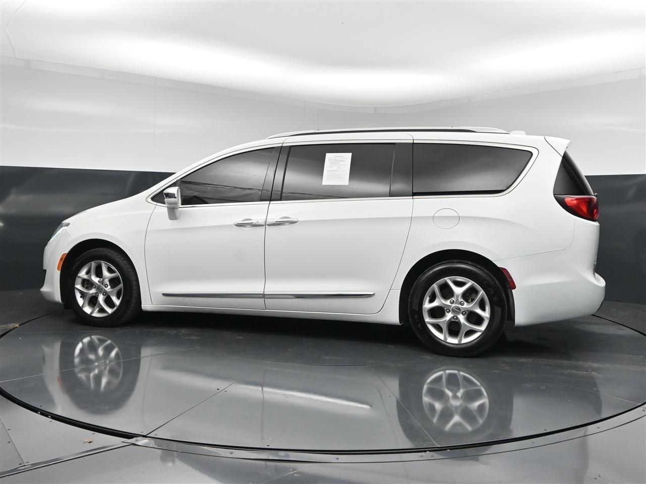 Chrysler Pacifica Limited 2020