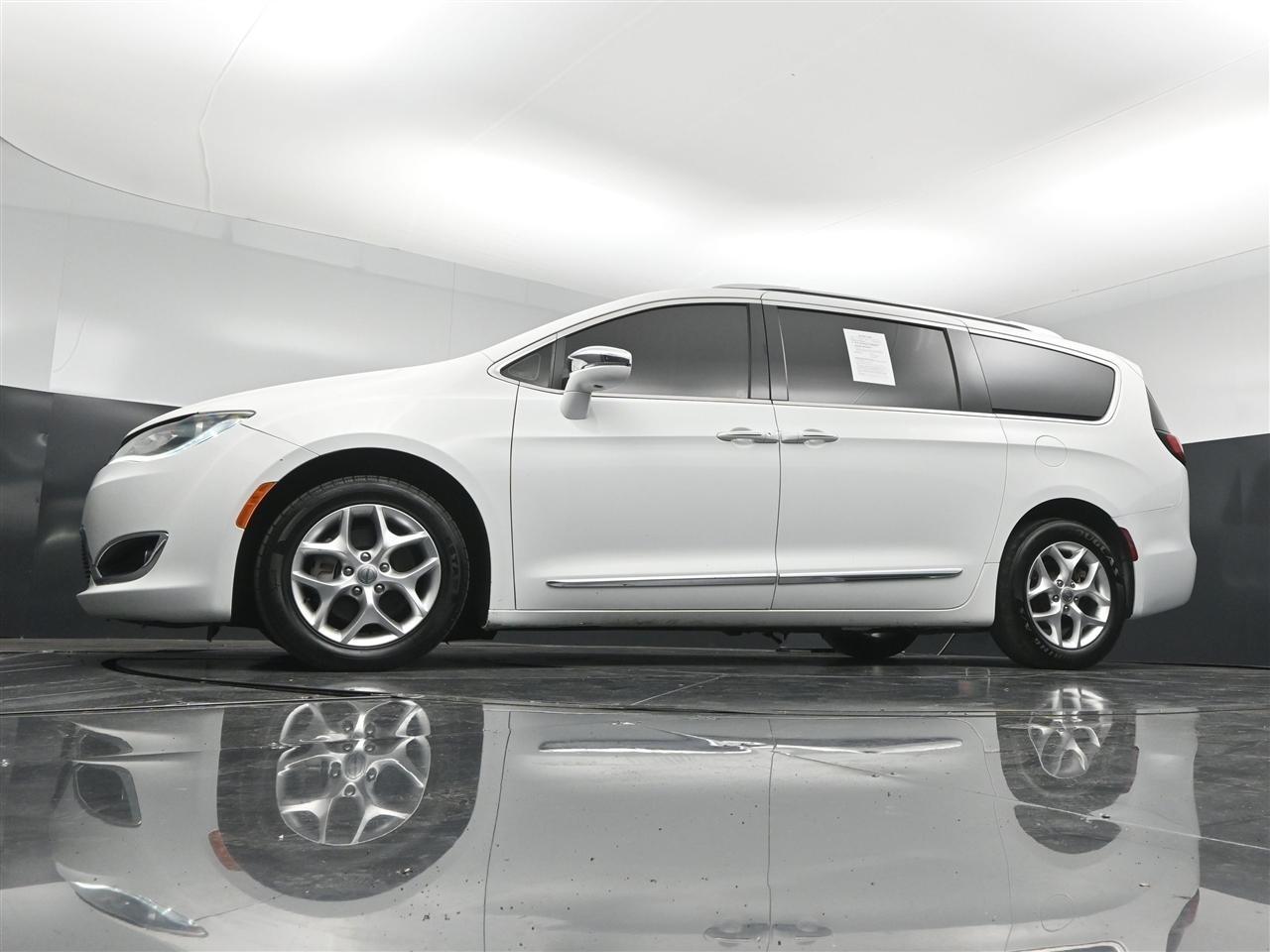 Chrysler Pacifica Limited 2020