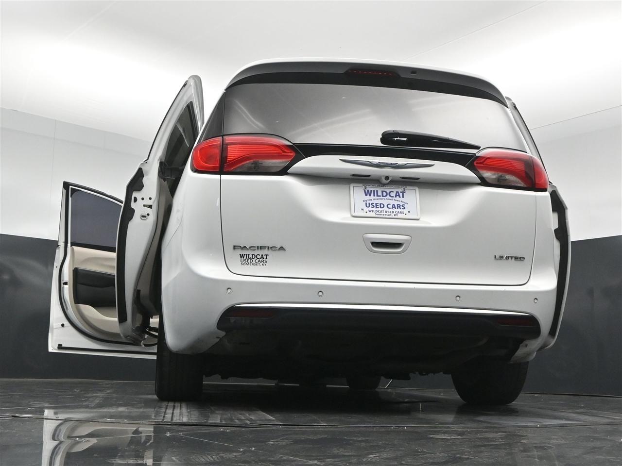 Chrysler Pacifica Limited 2020