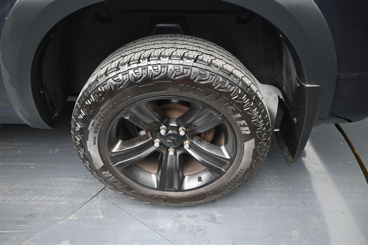 RAM 1500 SLT Quad Cab 4WD 2021
