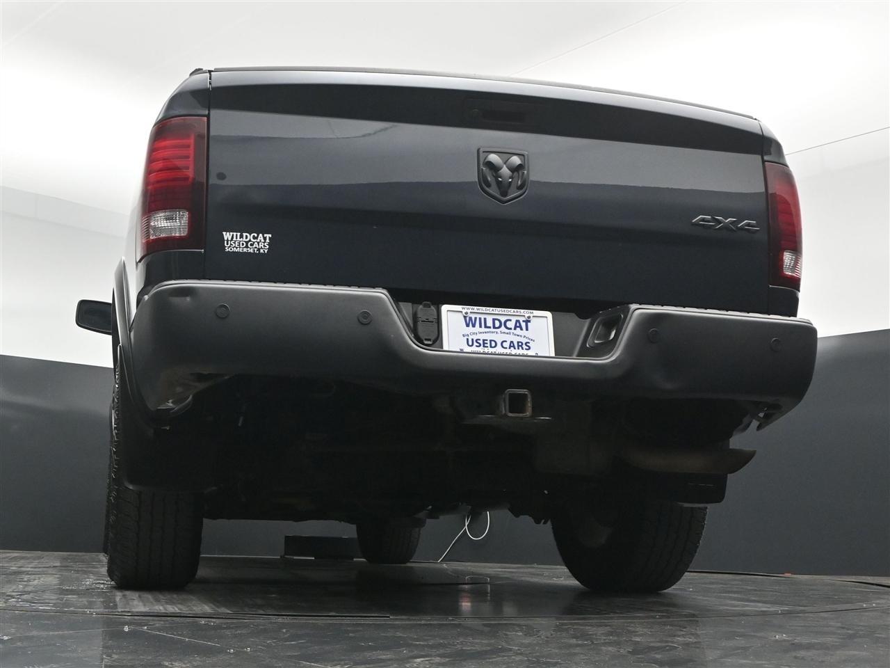 RAM 1500 SLT Quad Cab 4WD 2021