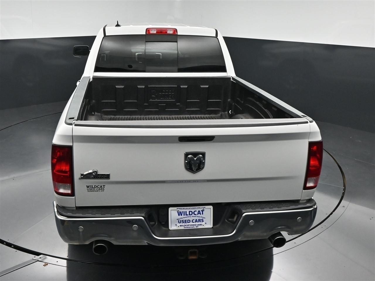 RAM 1500 SLT Crew Cab LWB 2WD 2017