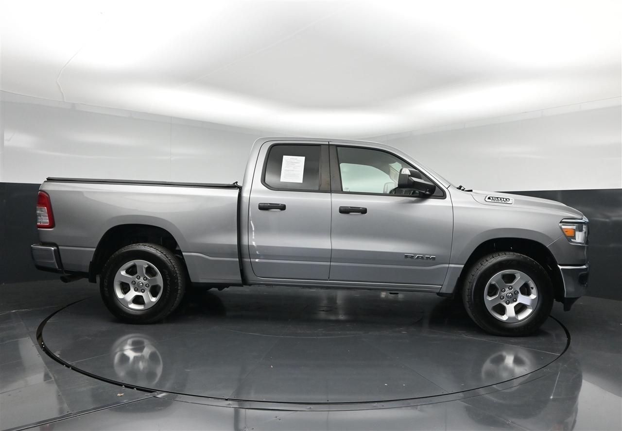 RAM 1500 Tradesman Quad Cab 4WD 2019