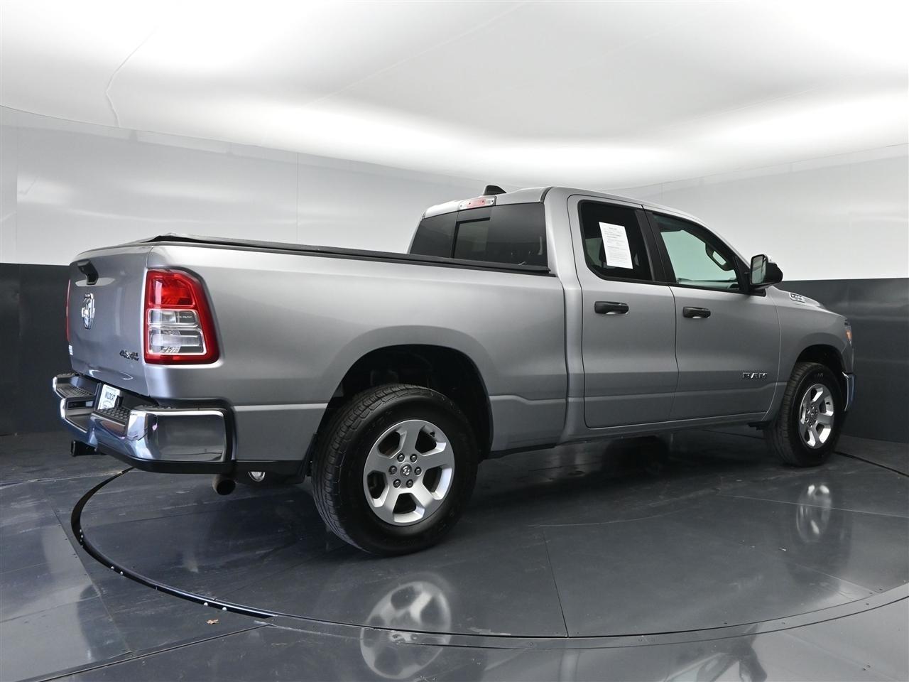 RAM 1500 Tradesman Quad Cab 4WD 2019