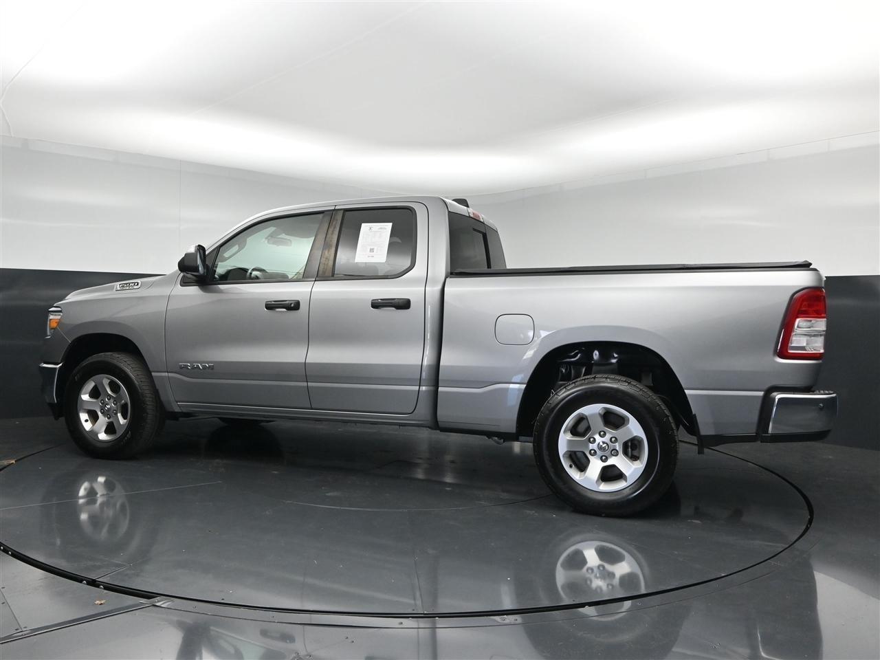 RAM 1500 Tradesman Quad Cab 4WD 2019