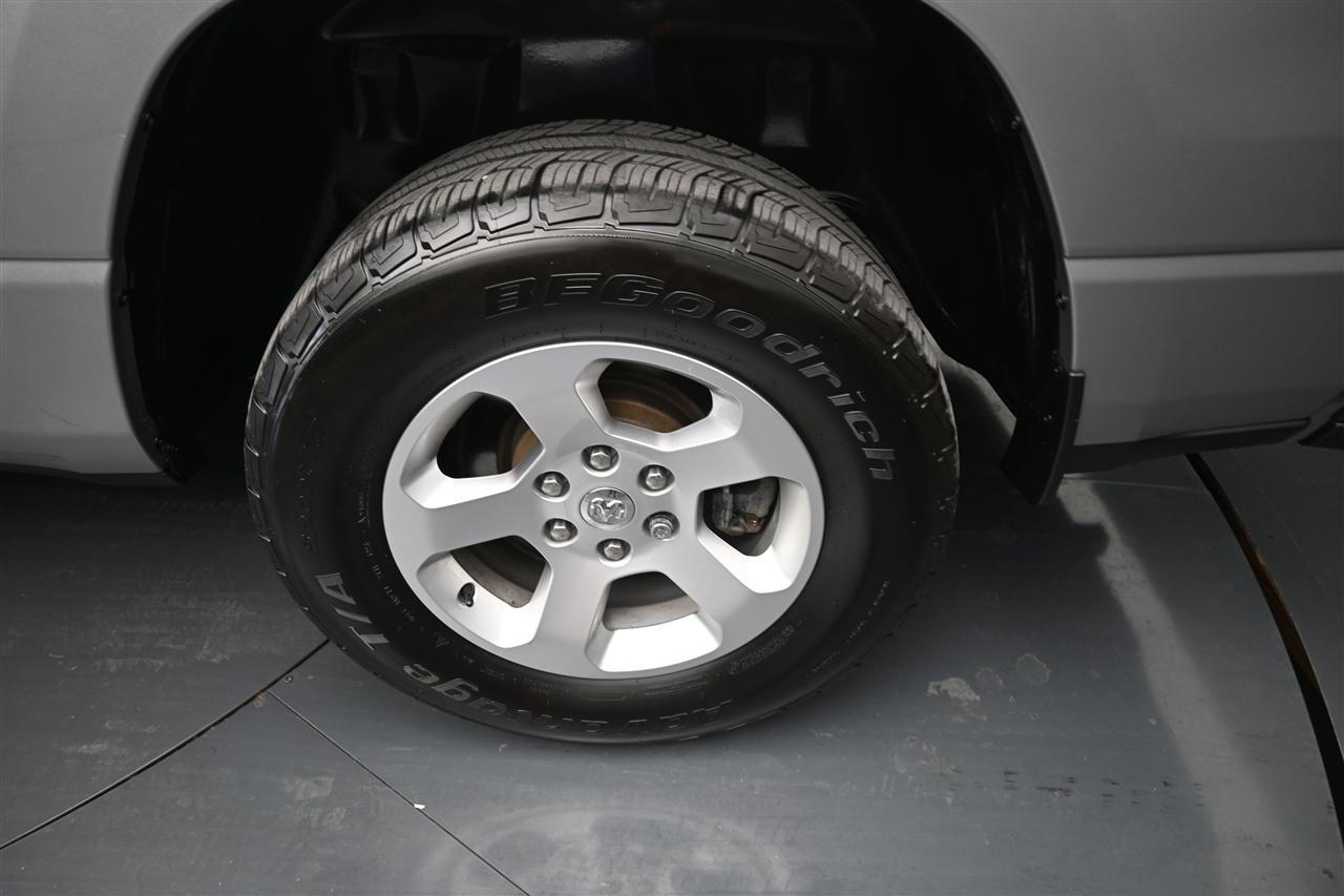 RAM 1500 Tradesman Quad Cab 4WD 2019