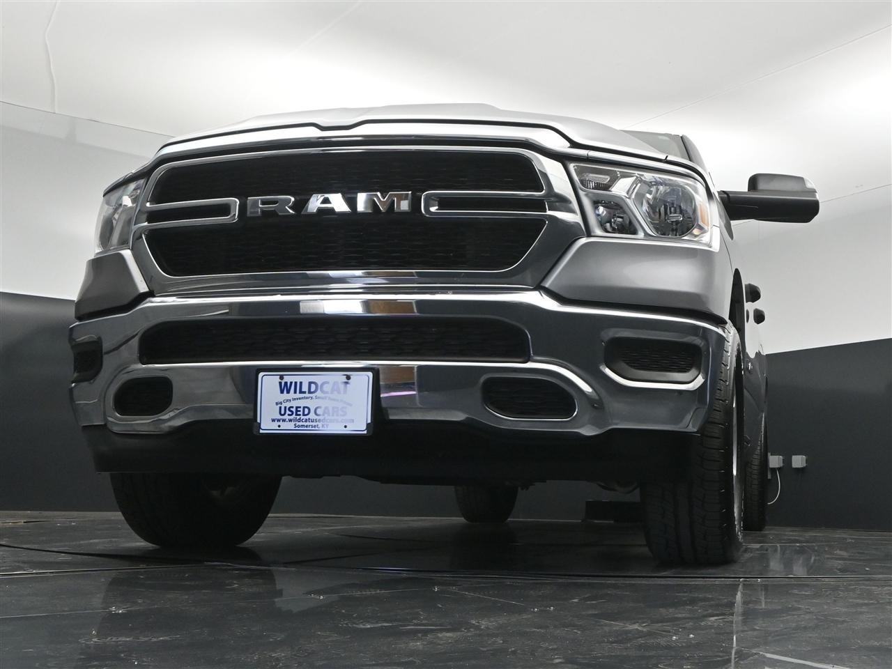 RAM 1500 Tradesman Quad Cab 4WD 2019