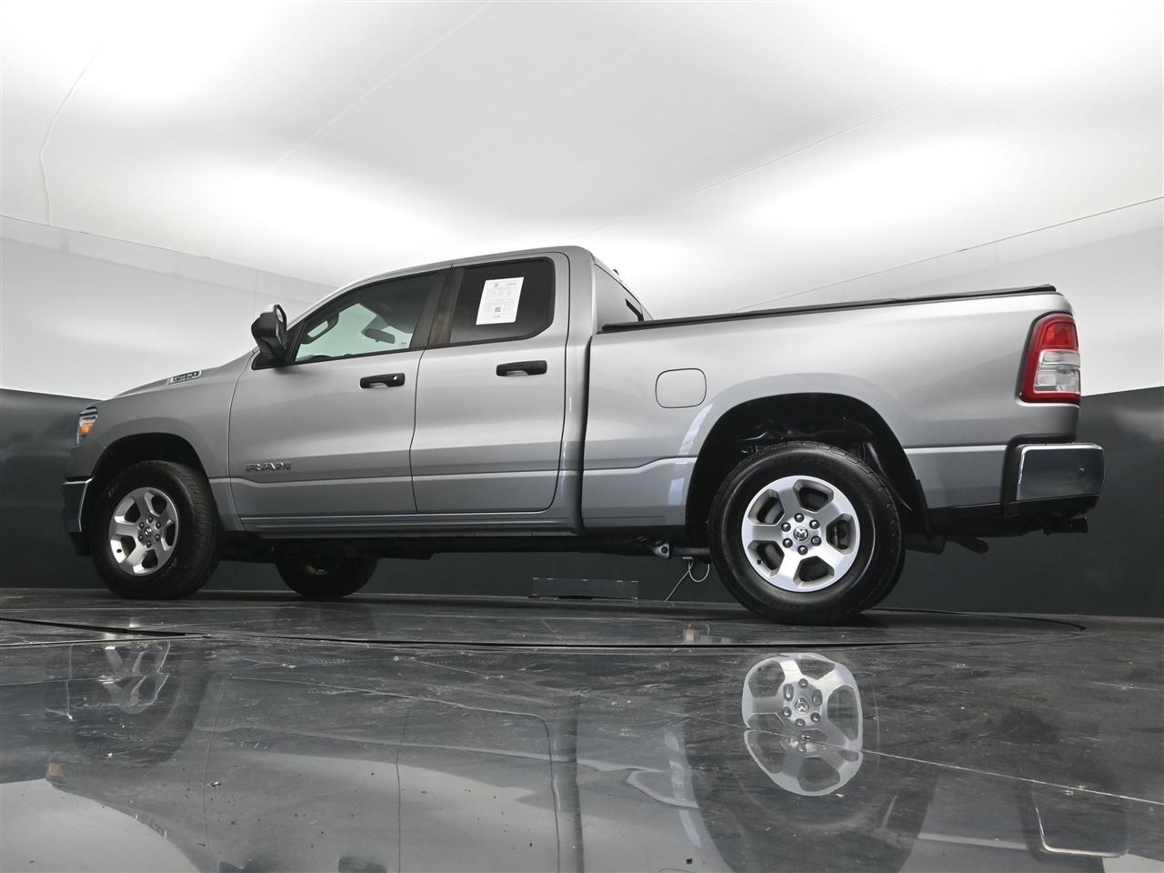RAM 1500 Tradesman Quad Cab 4WD 2019