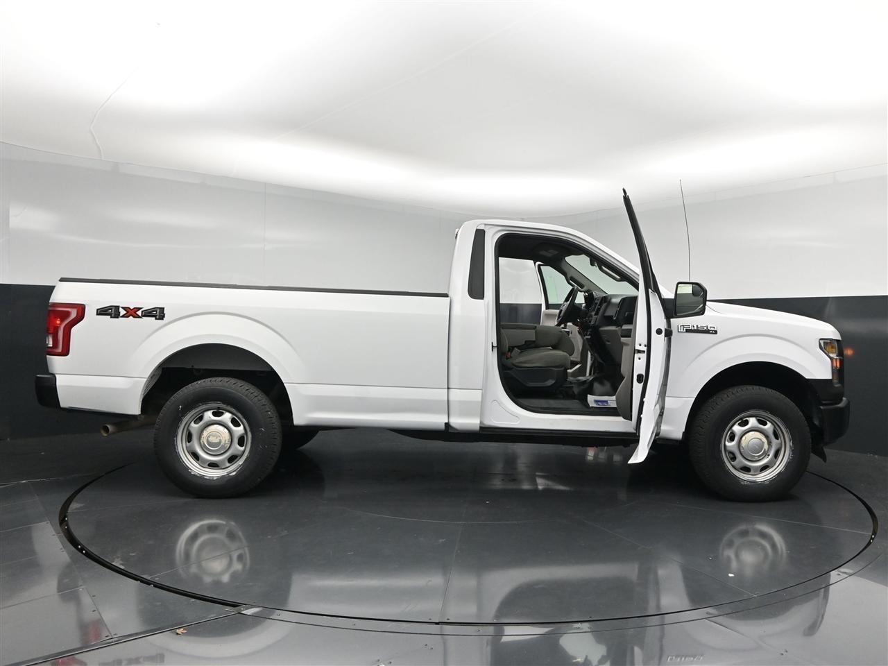 Ford F-150 XL 8-ft. Bed 2WD 2017