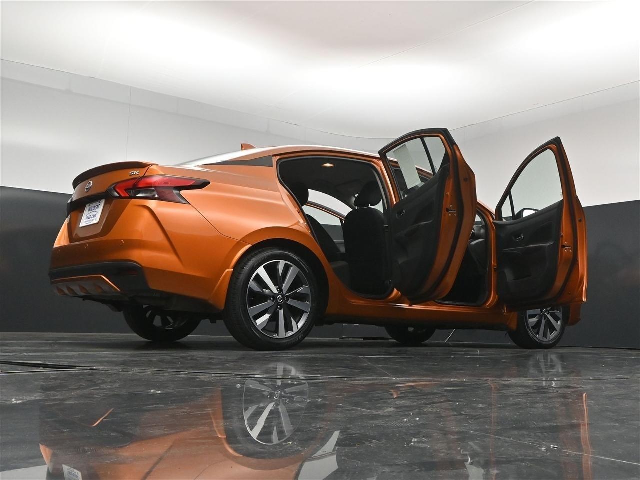 Nissan Versa SR 2021