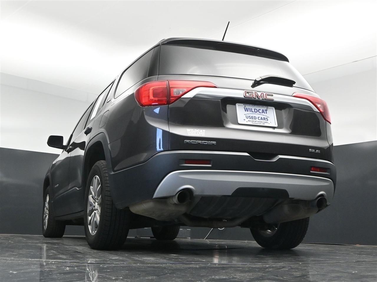 GMC Acadia SLE-2 FWD 2017