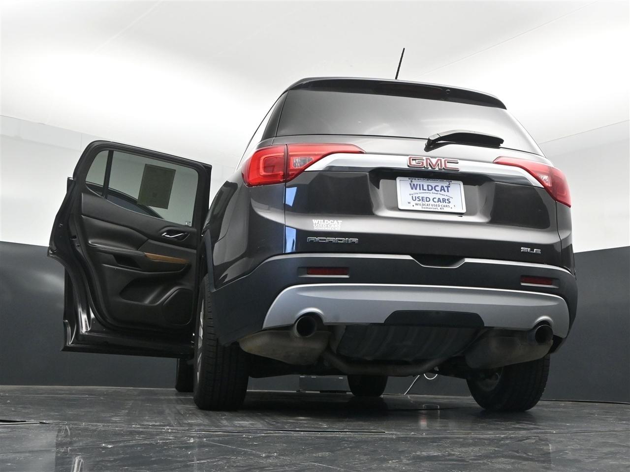 GMC Acadia SLE-2 FWD 2017
