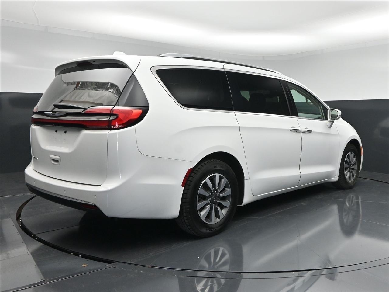 Chrysler Pacifica Touring-L 2021