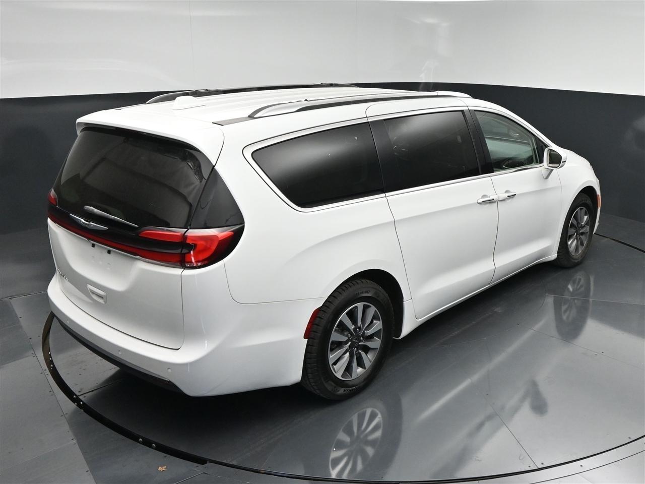 Chrysler Pacifica Touring-L 2021