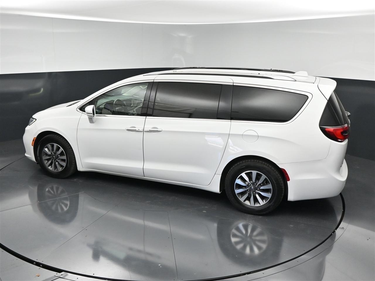 Chrysler Pacifica Touring-L 2021