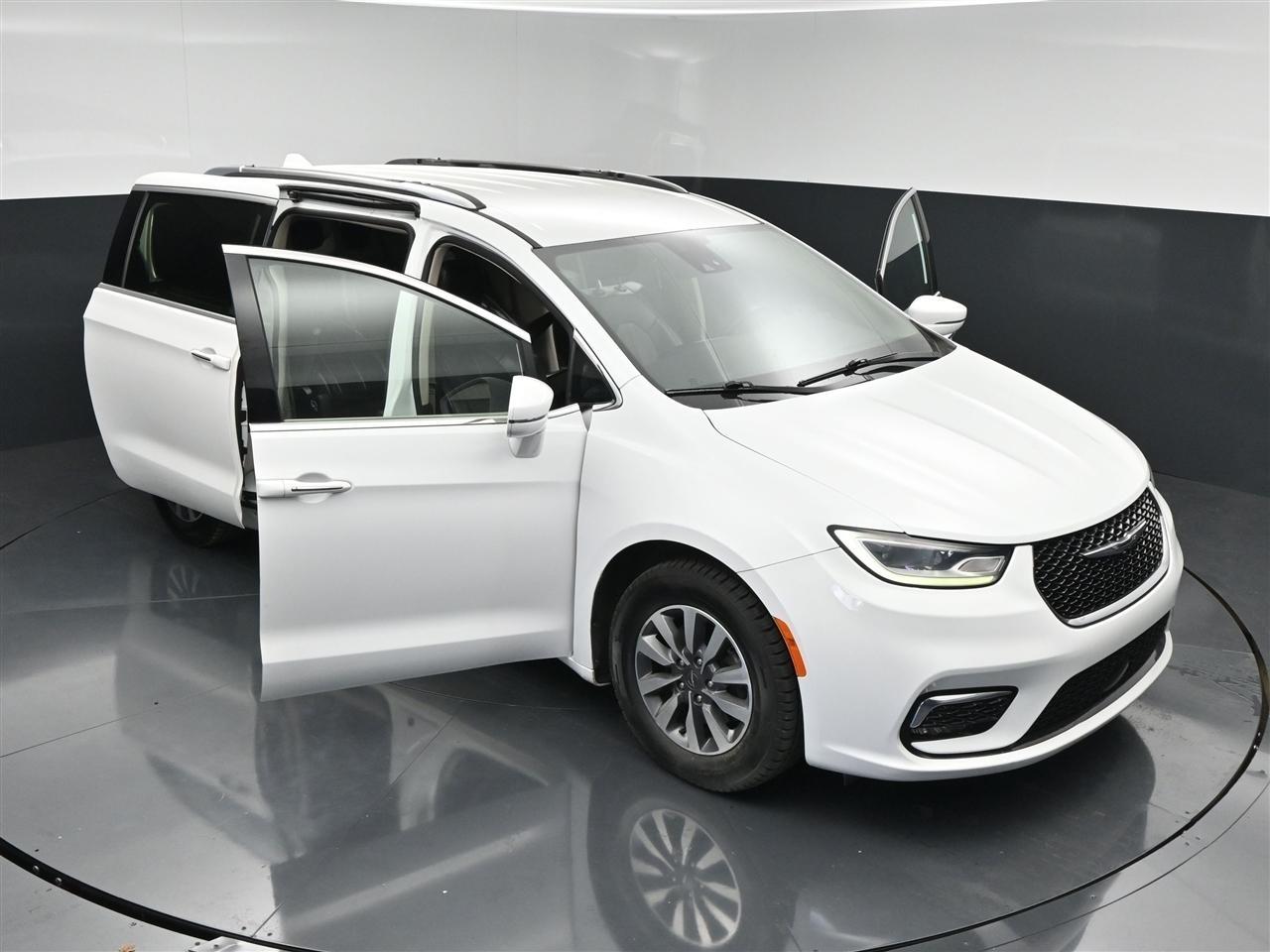 Chrysler Pacifica Touring-L 2021