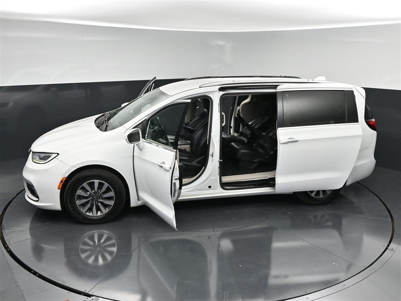 Chrysler Pacifica Touring-L 2021