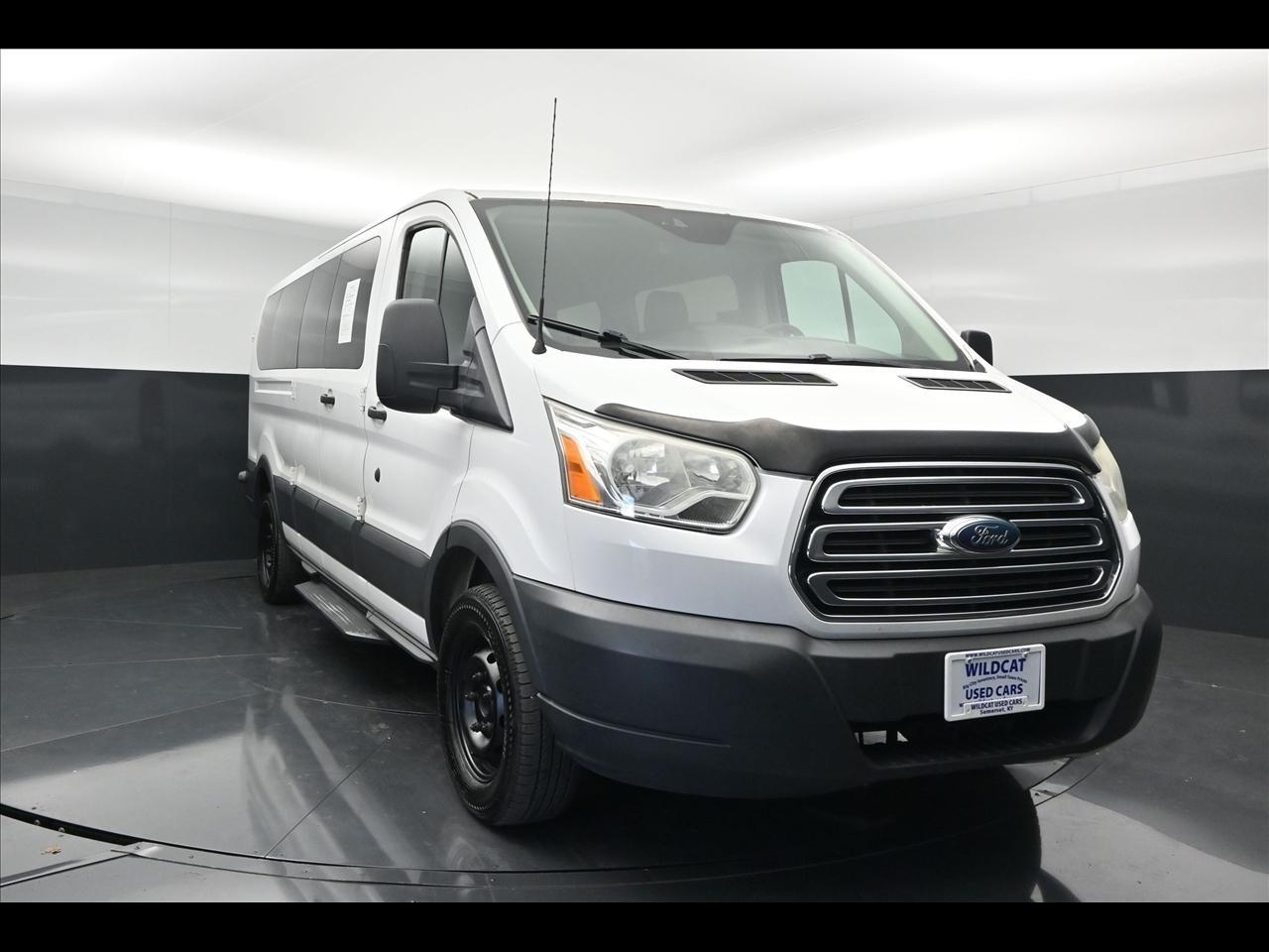 Ford Transit 350 Wagon Low Roof XLT 60/40 Pass. 148-in. WB 2015