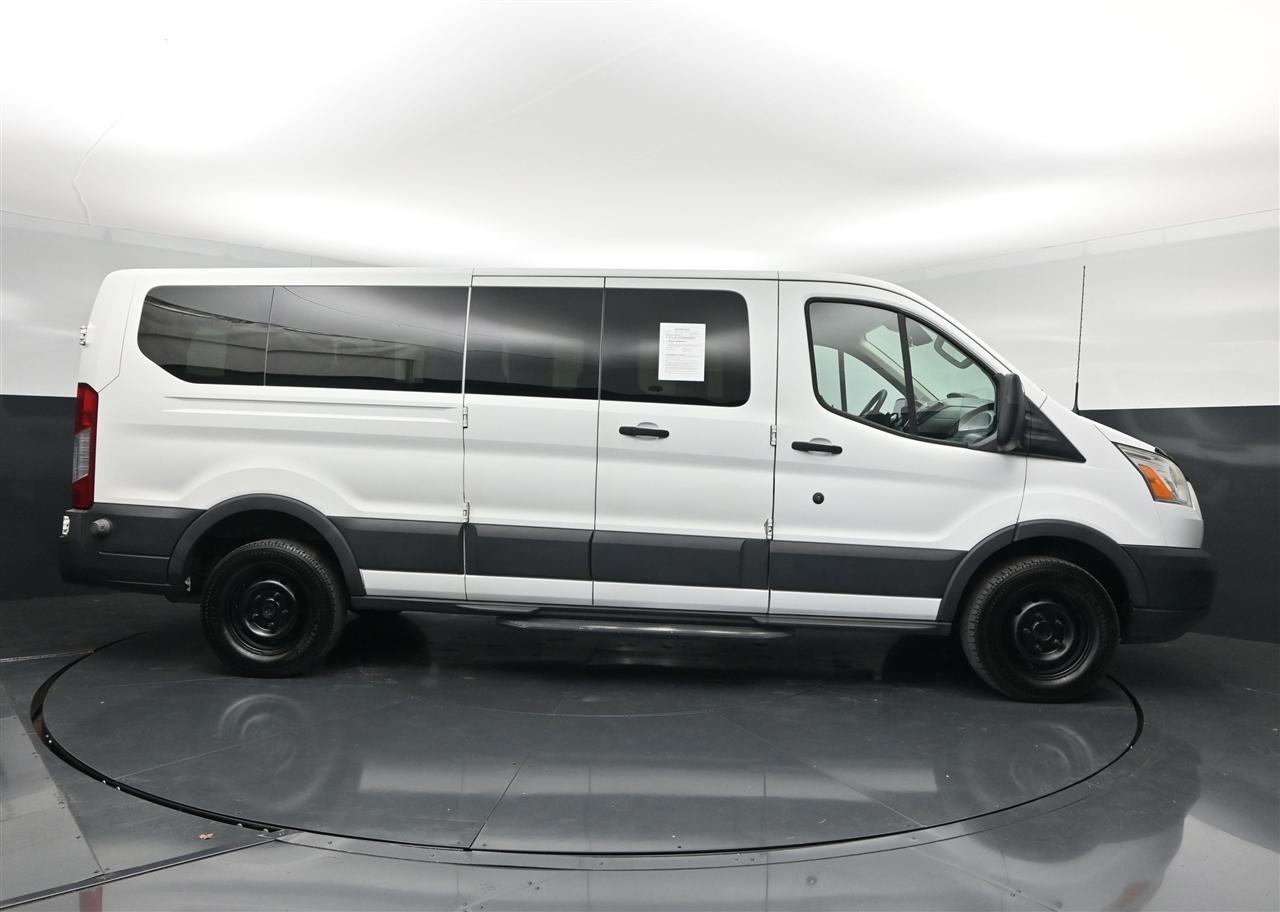 Ford Transit 350 Wagon Low Roof XLT 60/40 Pass. 148-in. WB 2015