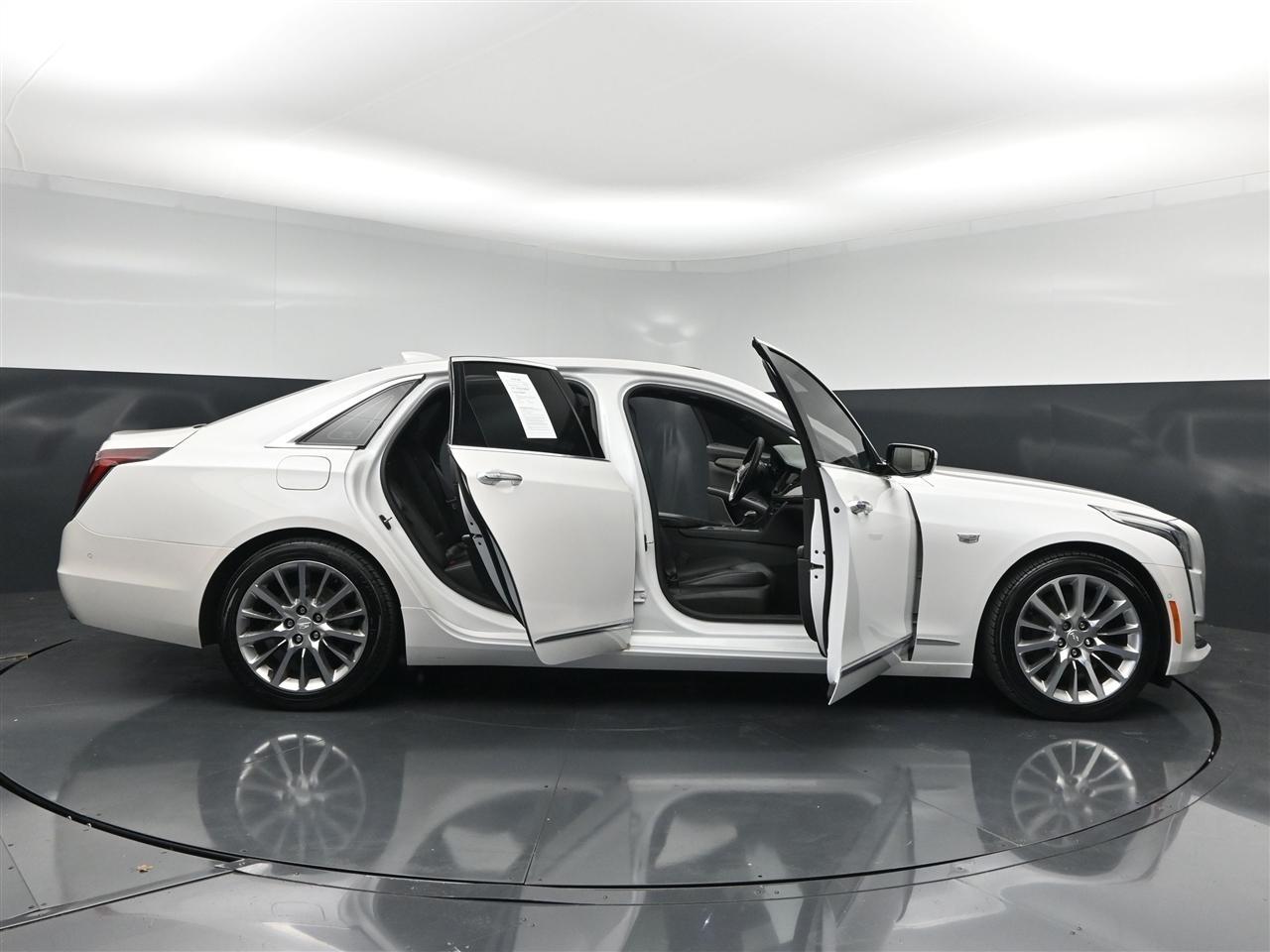 Cadillac CT6 3.6L Luxury AWD 2017