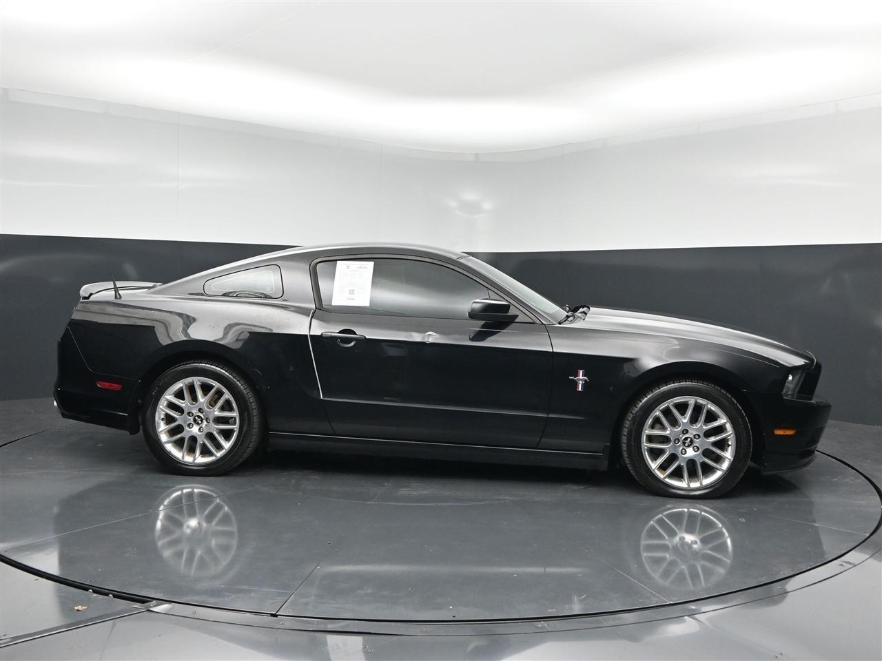 Ford Mustang V6 Coupe 2014