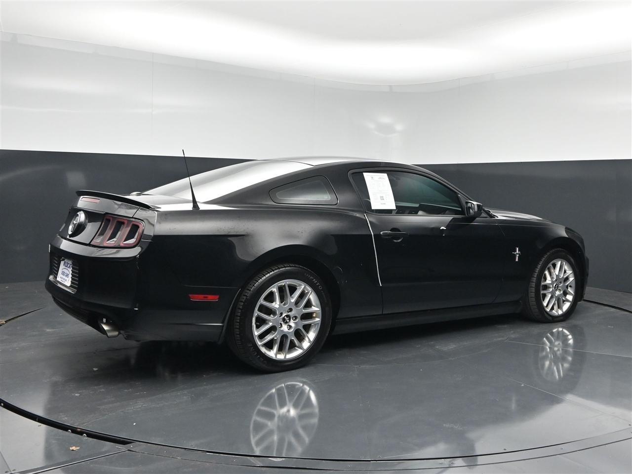 Ford Mustang V6 Coupe 2014