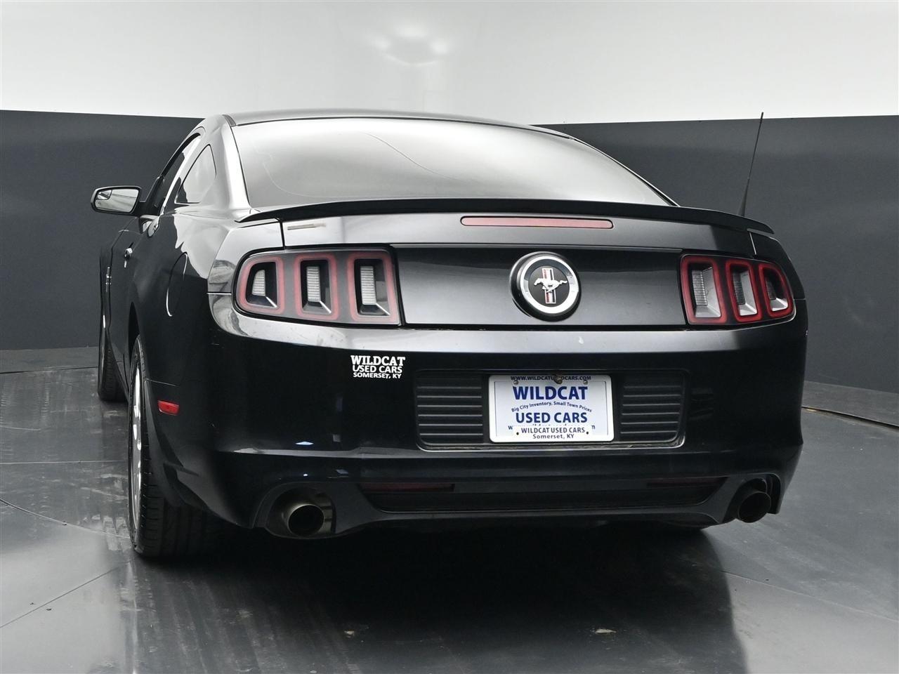 Ford Mustang V6 Coupe 2014