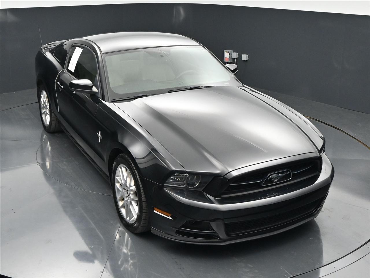 Ford Mustang V6 Coupe 2014