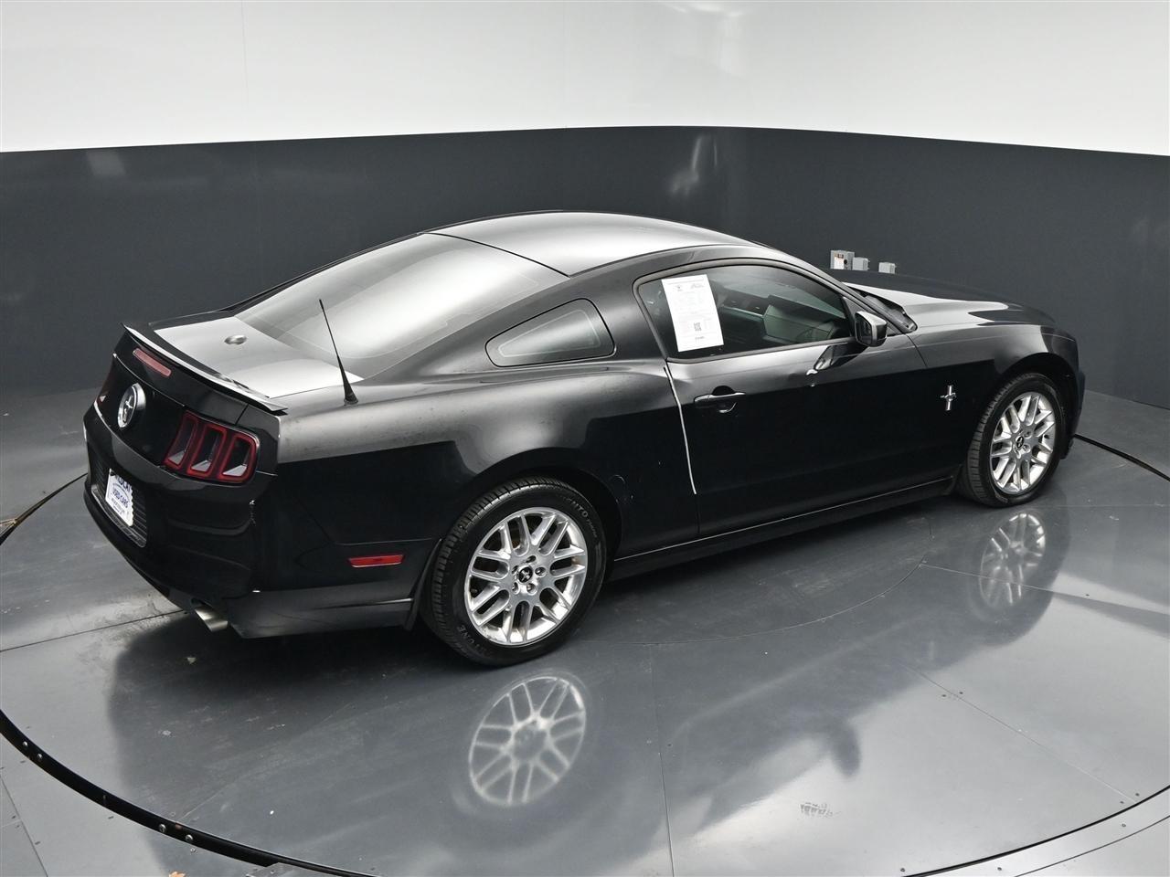 Ford Mustang V6 Coupe 2014