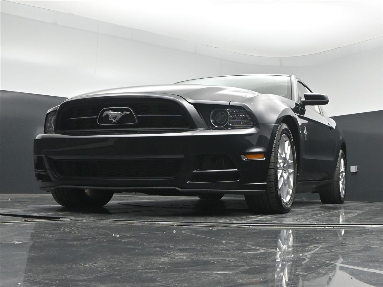 Ford Mustang V6 Coupe 2014