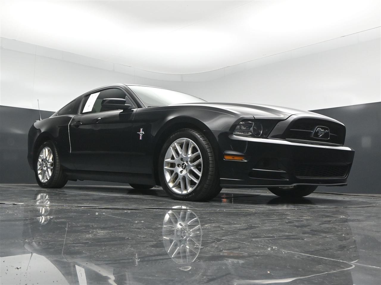 Ford Mustang V6 Coupe 2014