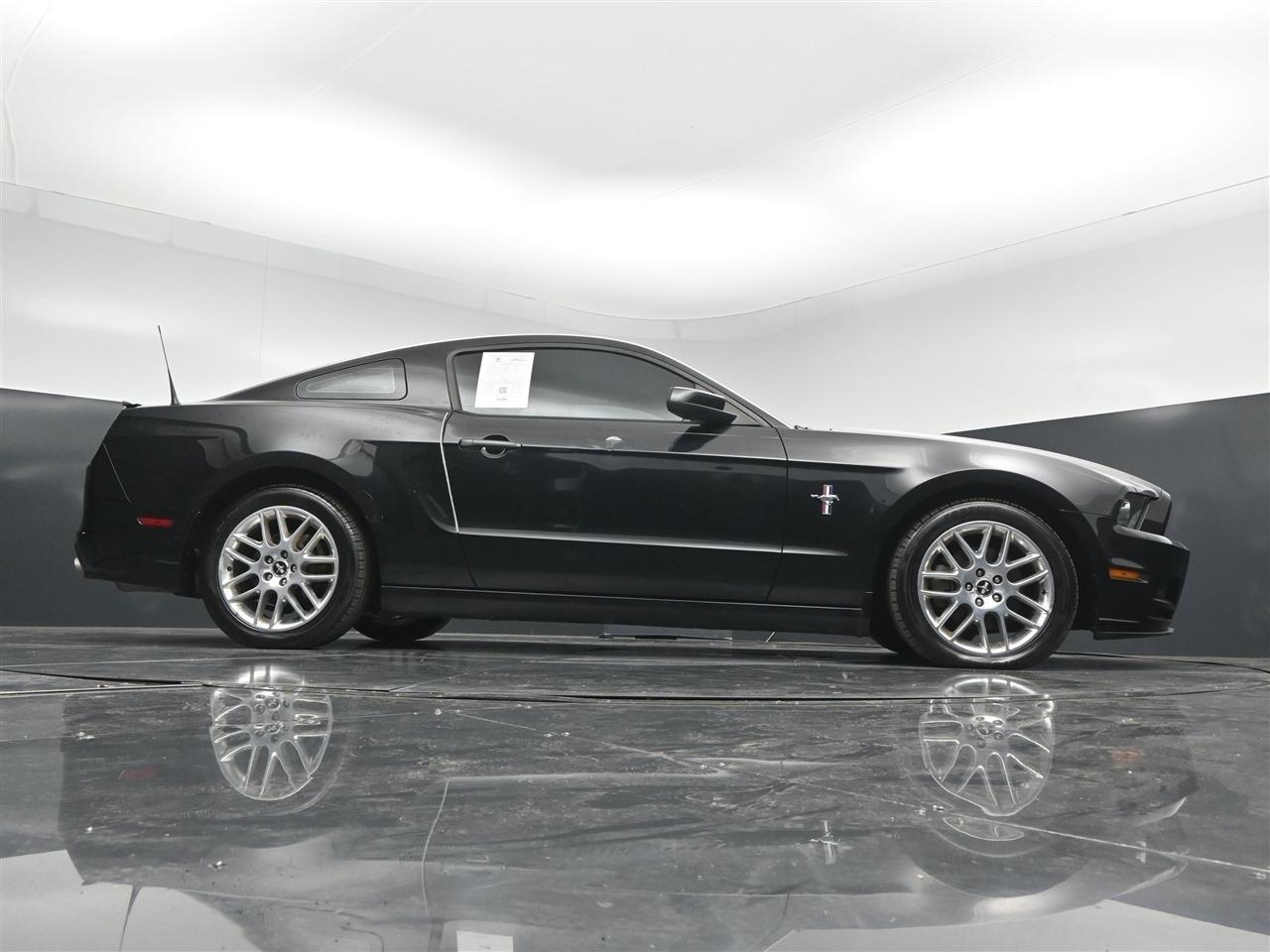 Ford Mustang V6 Coupe 2014