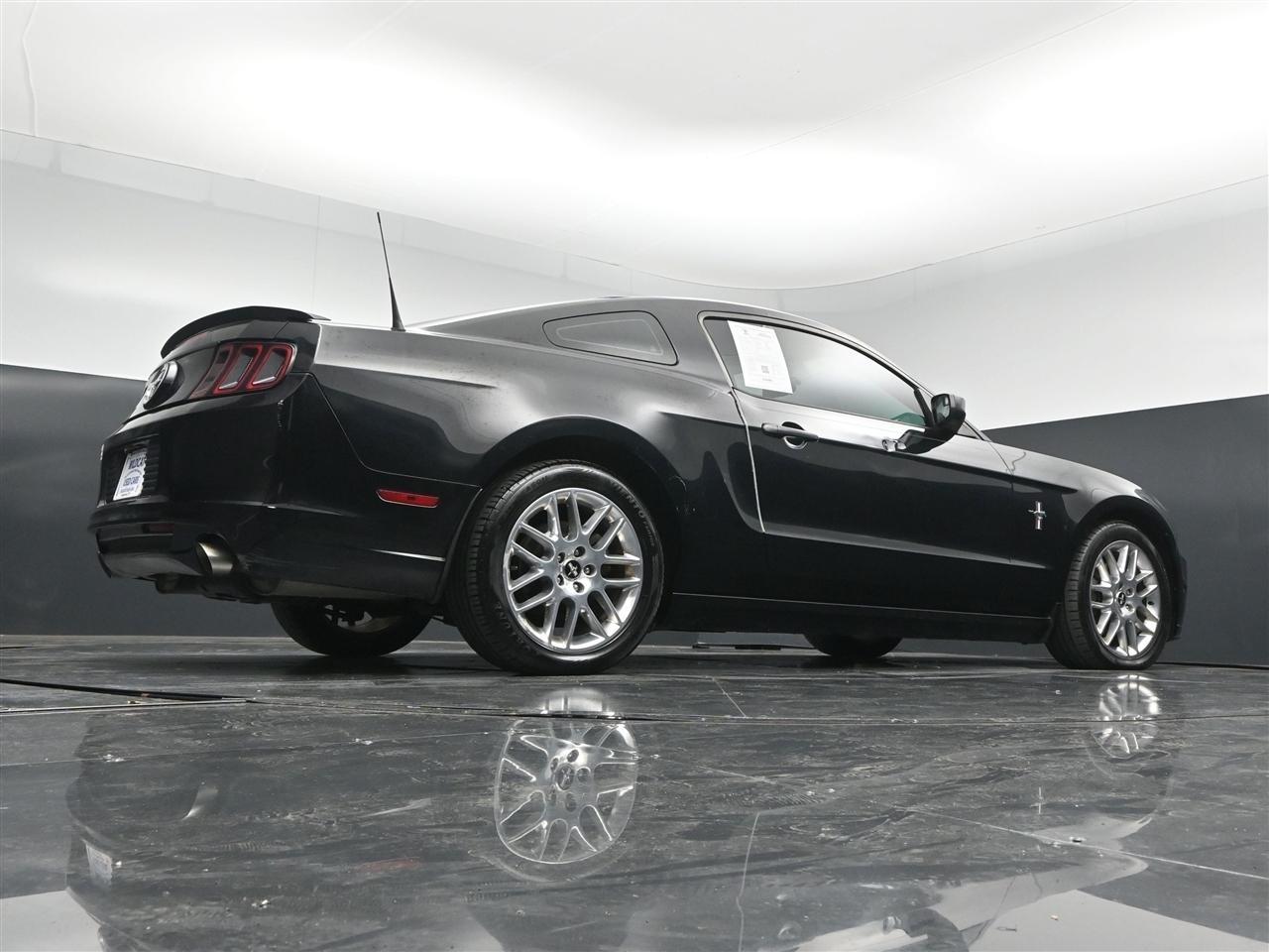 Ford Mustang V6 Coupe 2014