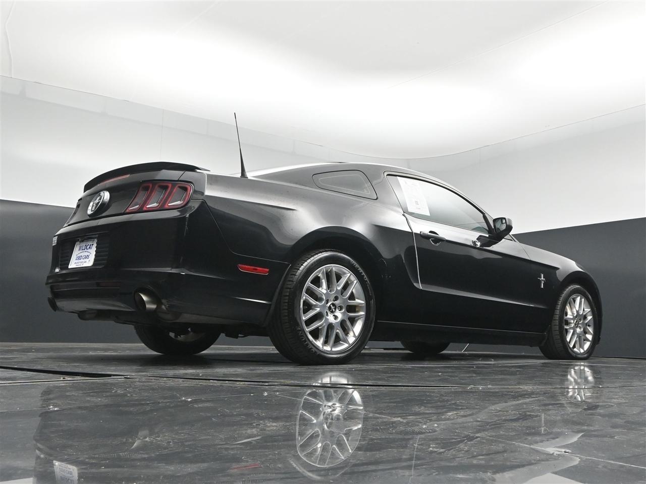 Ford Mustang V6 Coupe 2014